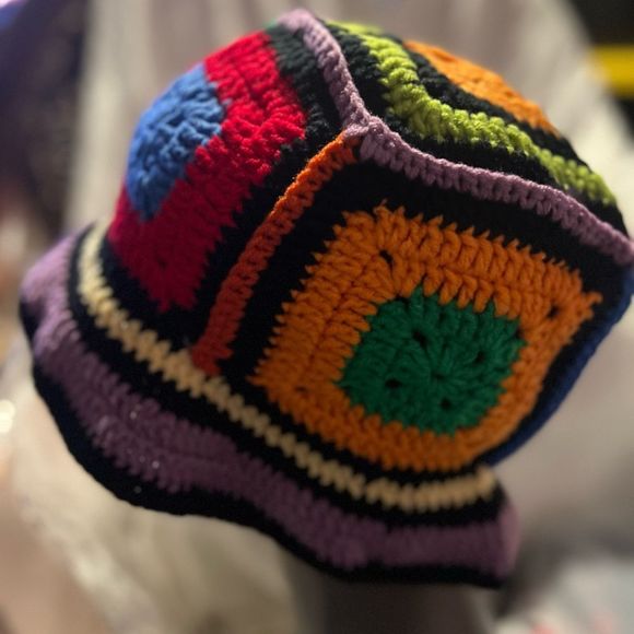 Crotchet Bucket - Picture 5 of 5